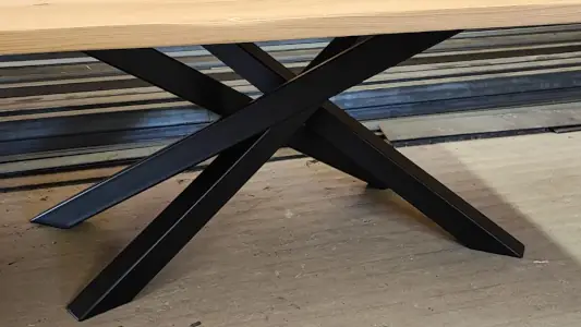 Pieds de table en chêne forme mikado